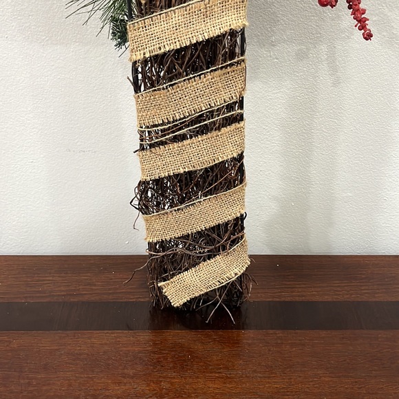 Cross Wreath - Picture 6 of 9